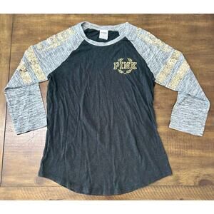 Vintage Y2K PINK Victoria’s‎ Secret Raglan Tee Gold Sequin Sleeve Top Medium